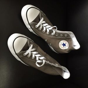 Converse All Star Chuck Taylor High Top **NEW**